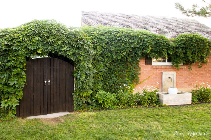 how to build an arched backyard gate