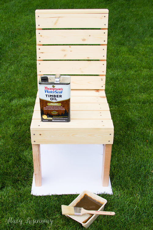 Outdoor-furniture-stained-with-Thompsons-WaterSeal